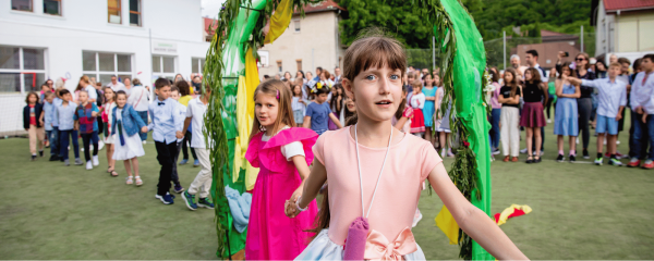 Clasa pregătitoare Brașov – Educație Waldorf | Înscrieri deschiseȘcoală primară Brașov – Clasa pregătitoare Waldorf Sophia